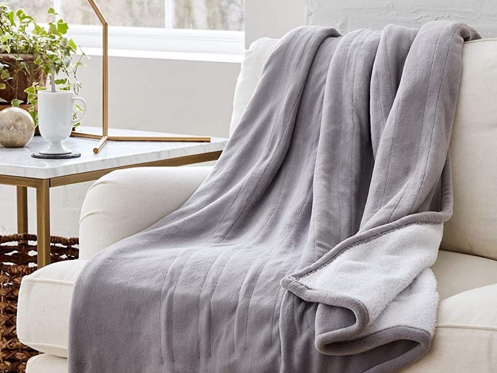 faux fur throw blanket